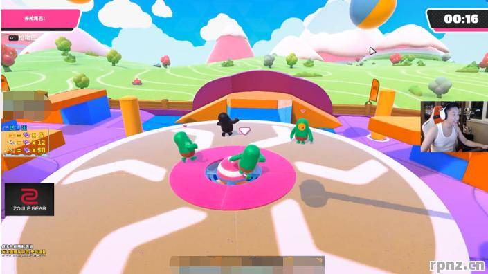 穿越火线切换投掷武器与近战武器操作指南